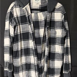 American Eagle Outfitters Black and White Plaid Shirt